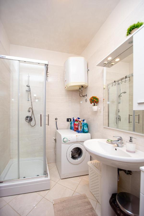 Apartment Studio Premier Рафаиловичи Экстерьер фото