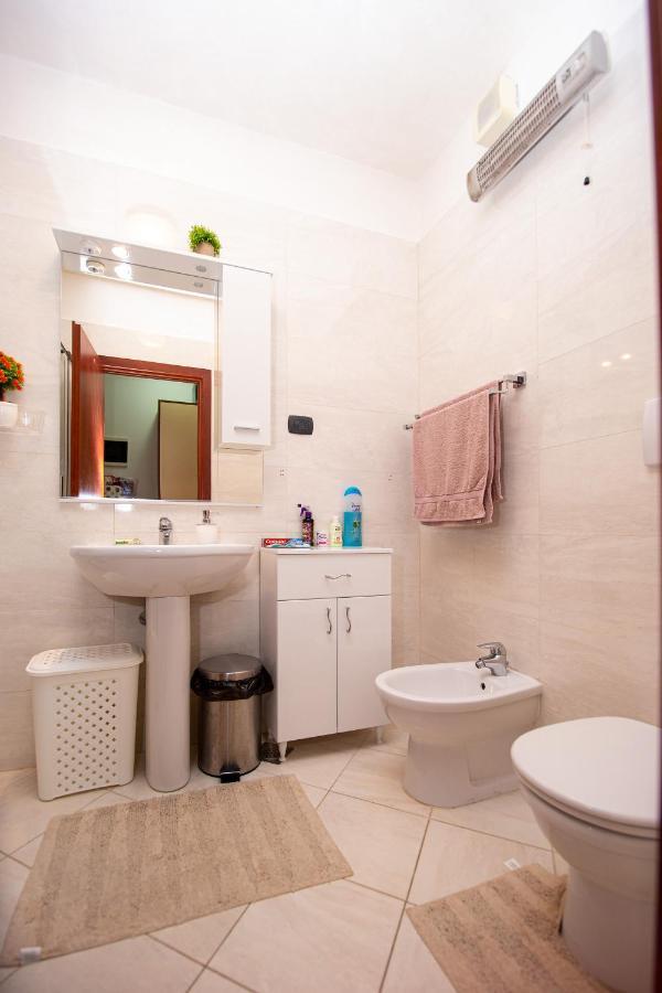 Apartment Studio Premier Рафаиловичи Экстерьер фото