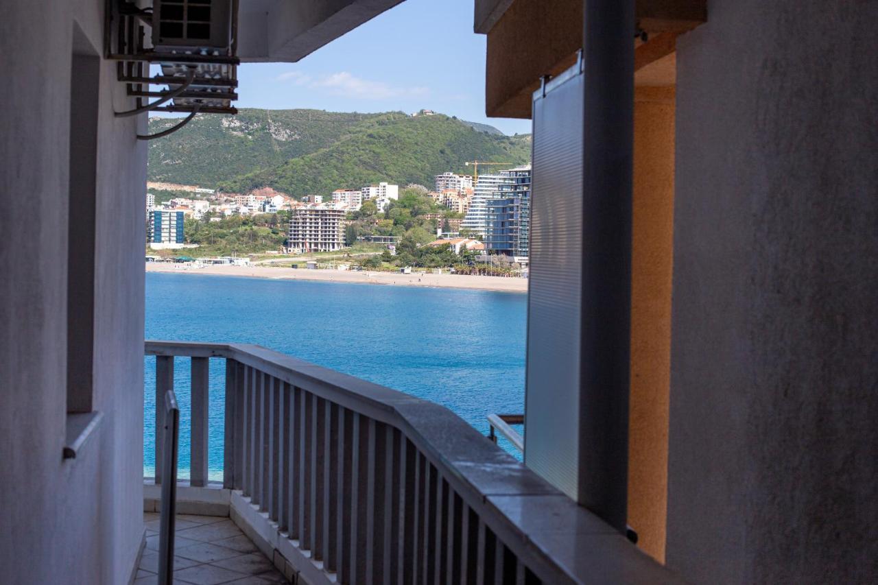 Apartment Studio Premier Рафаиловичи Экстерьер фото