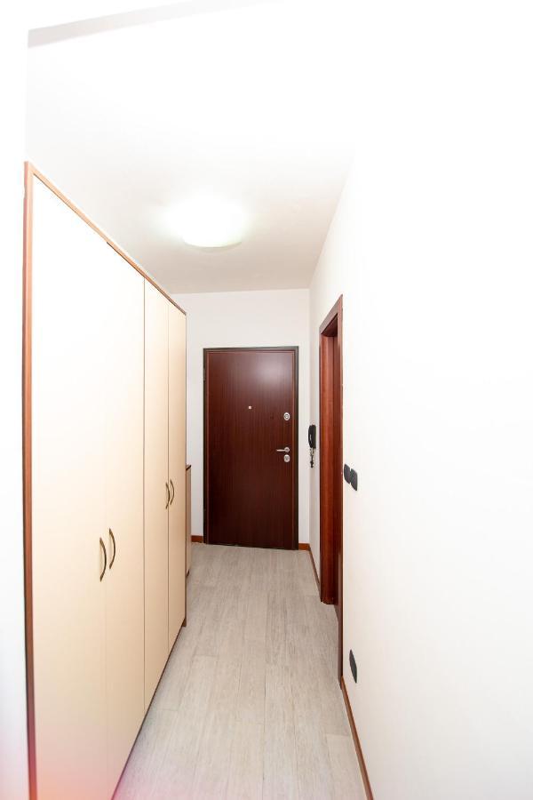 Apartment Studio Premier Рафаиловичи Экстерьер фото