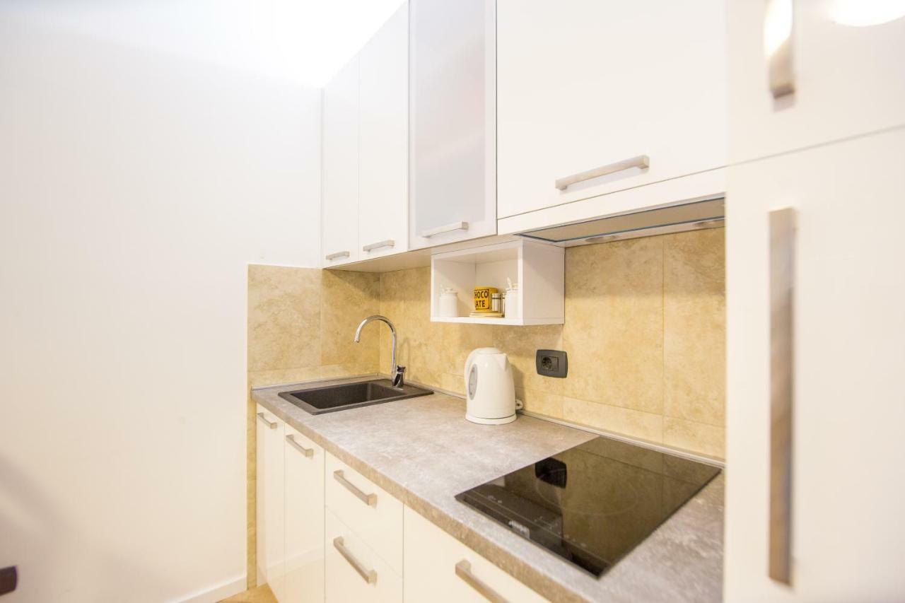 Apartment Studio Premier Рафаиловичи Экстерьер фото