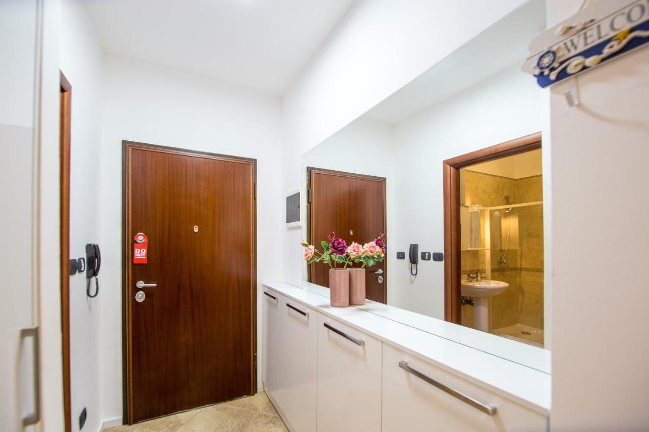 Apartment Studio Premier Рафаиловичи Экстерьер фото